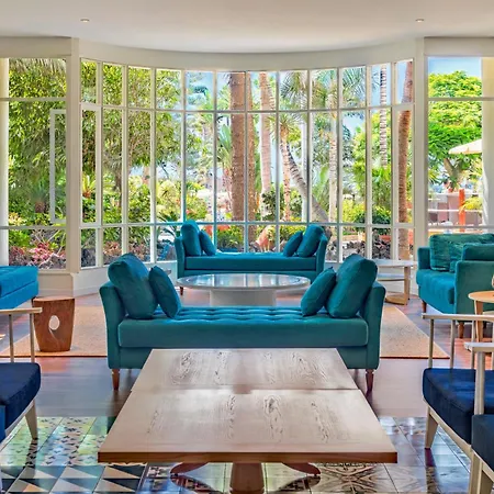 Hotel H10 Palmeras 4*