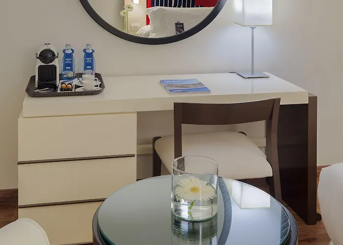 Szálloda H10 Palmeras Playa de las Américas